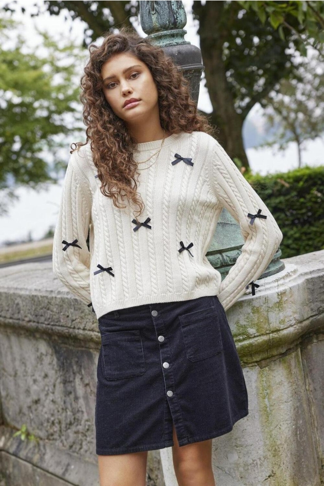 JDYBOW L/S O-NECK CABLE PULLOVER KN 15344549 BIRCH/BLACK